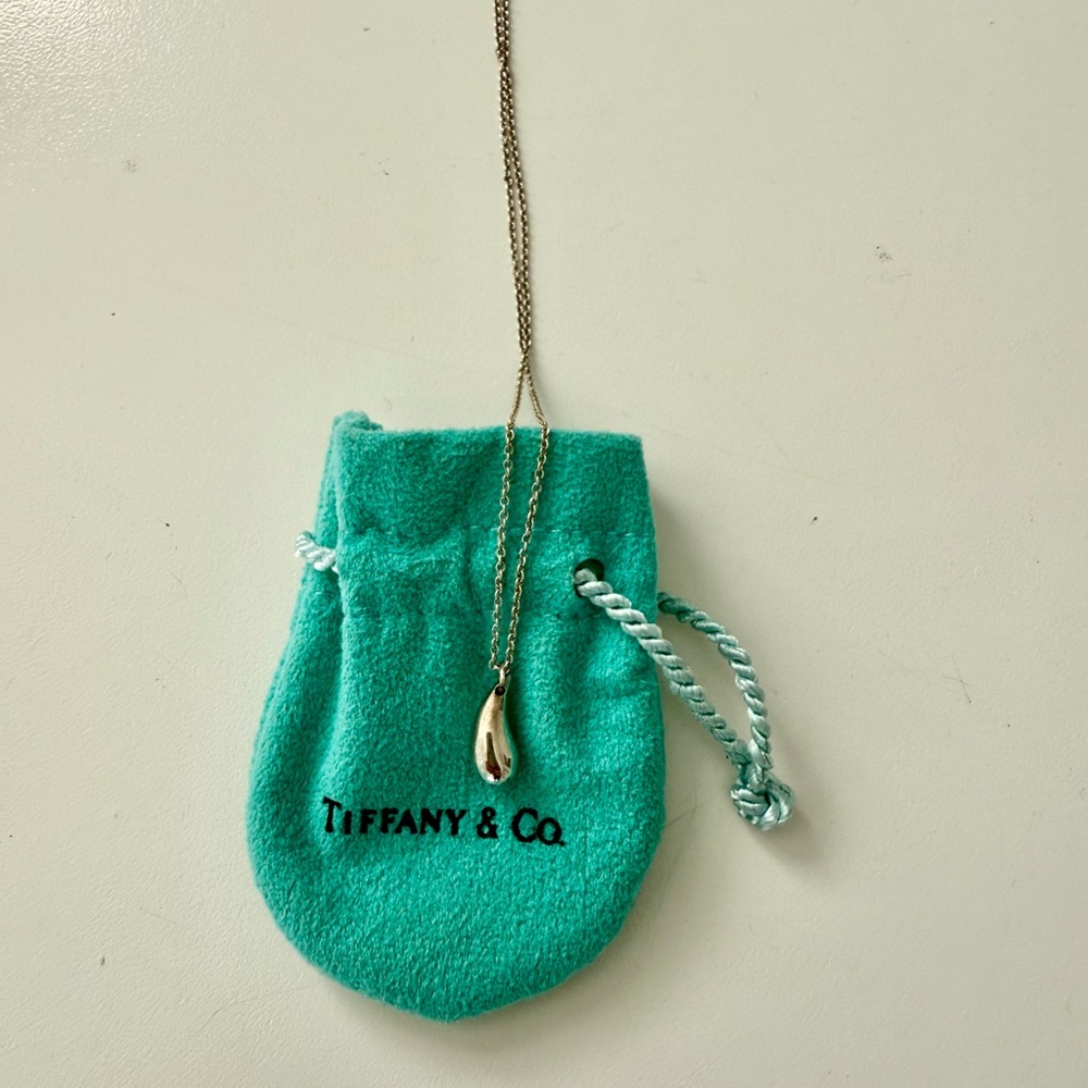 Tiffany & Co. Teardrop sterling silver necklace